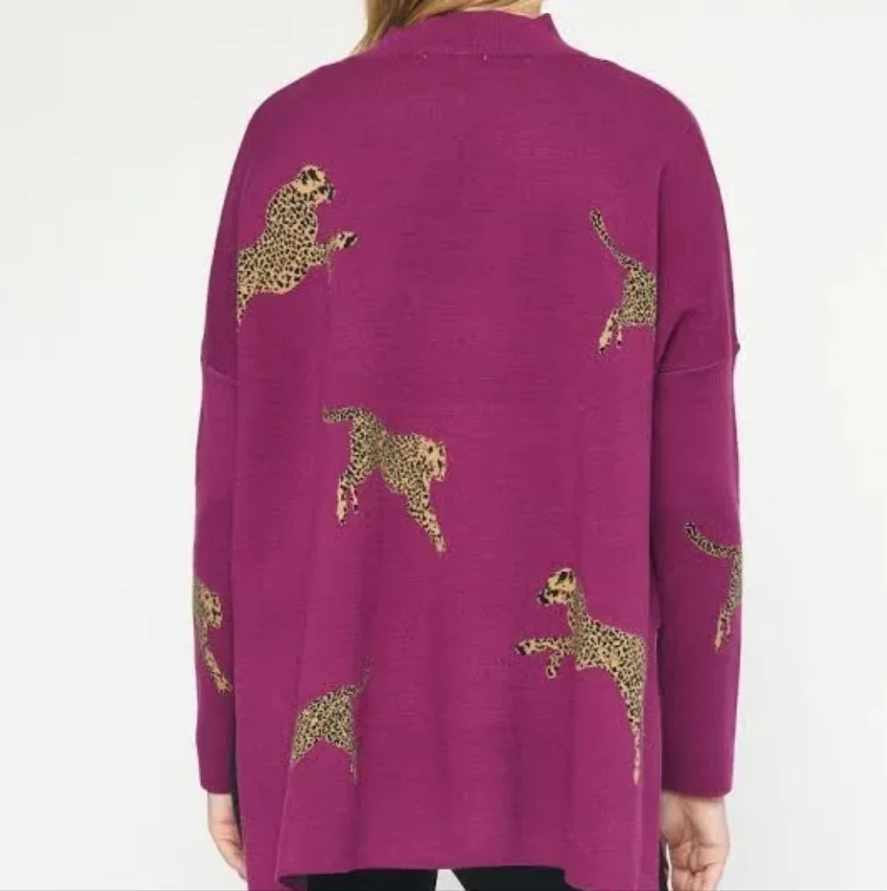Cheetah Sweater NWT 🐆 🐆 - Picture 3 of 4